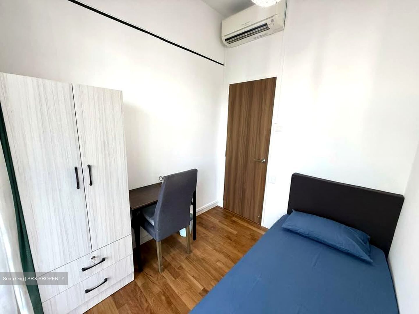 Village @ Pasir Panjang (D5), Condominium #582245801